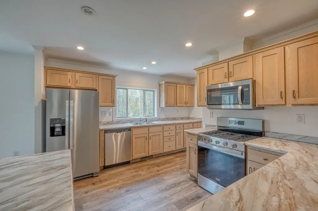 12 Country View Lane Freedom ME 04941