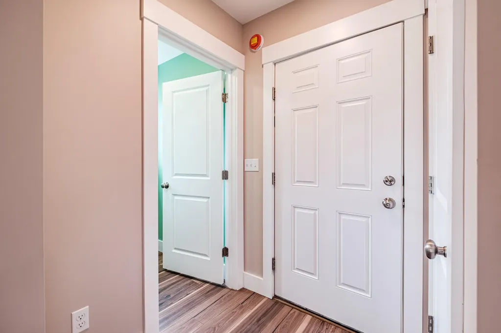 18 Green Street Westbrook ME 04092