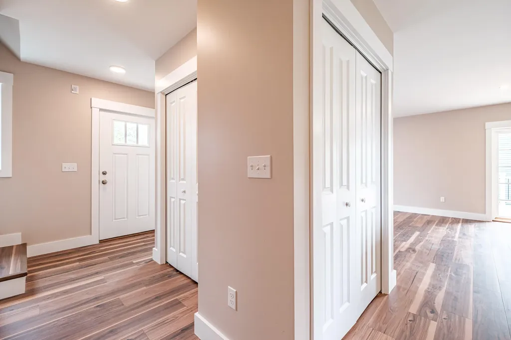 18 Green Street Westbrook ME 04092