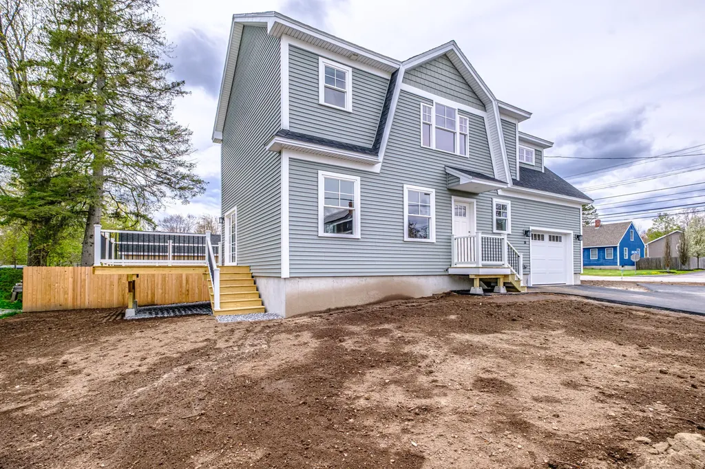 18 Green Street Westbrook ME 04092