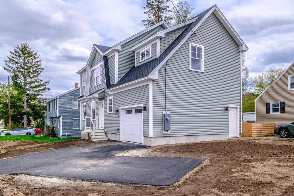 18 Green Street Westbrook ME 04092