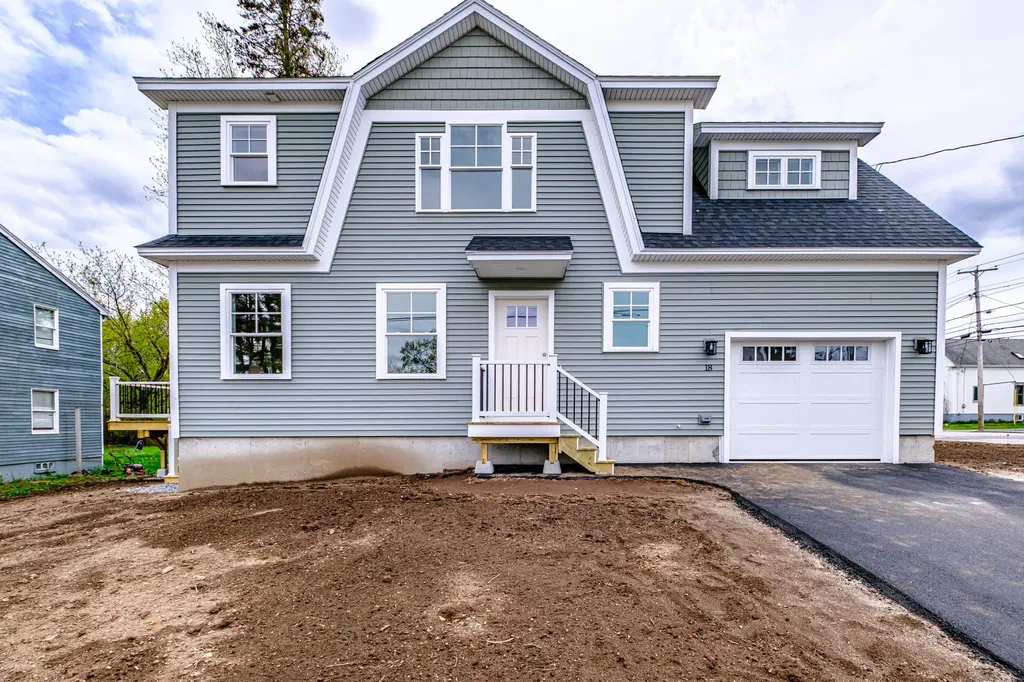 18 Green Street Westbrook ME 04092