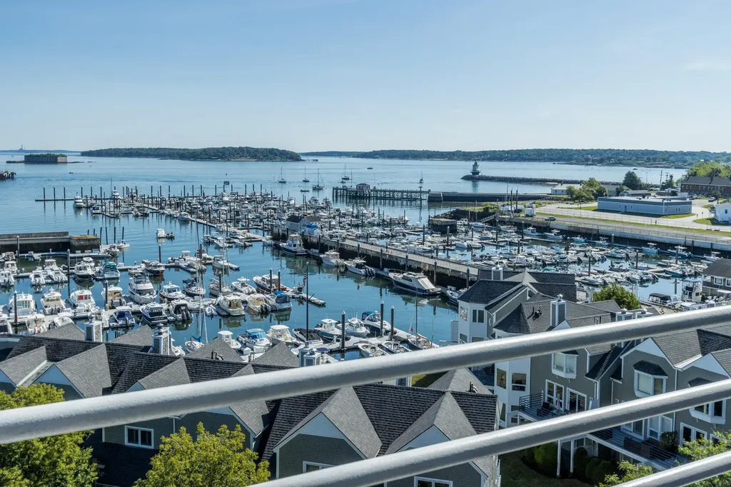 148 Breakwater Drive South Portland ME 04106