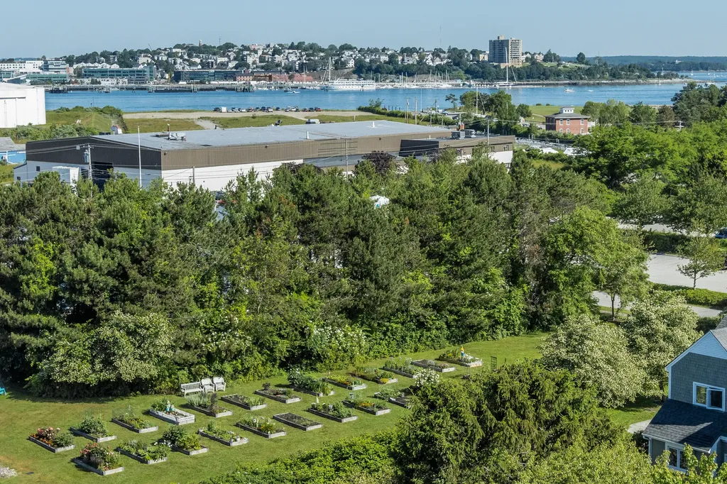 148 Breakwater Drive South Portland ME 04106