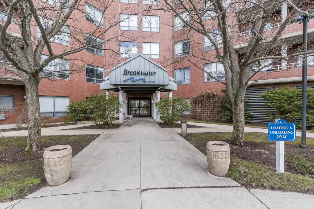 148 Breakwater Drive South Portland ME 04106