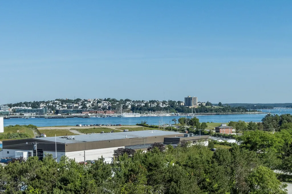 148 Breakwater Drive South Portland ME 04106