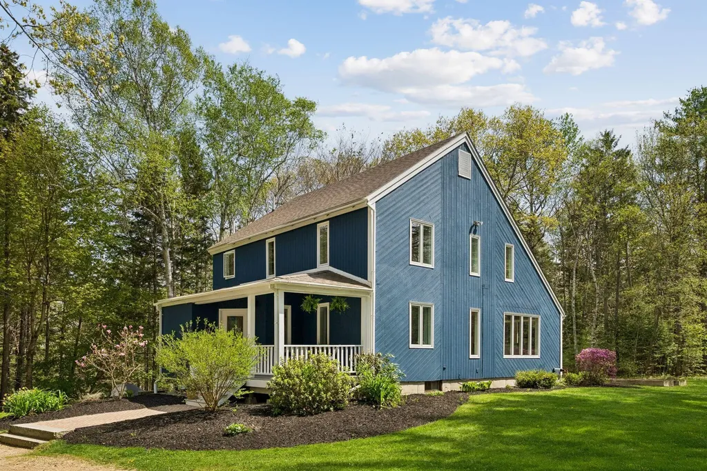 14 Oak Ridge Road Brunswick ME 04011