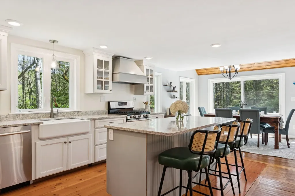 14 Oak Ridge Road Brunswick ME 04011