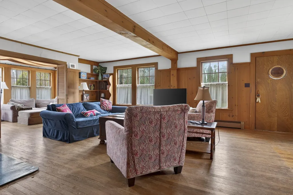 527 Pool Street Biddeford ME 04005