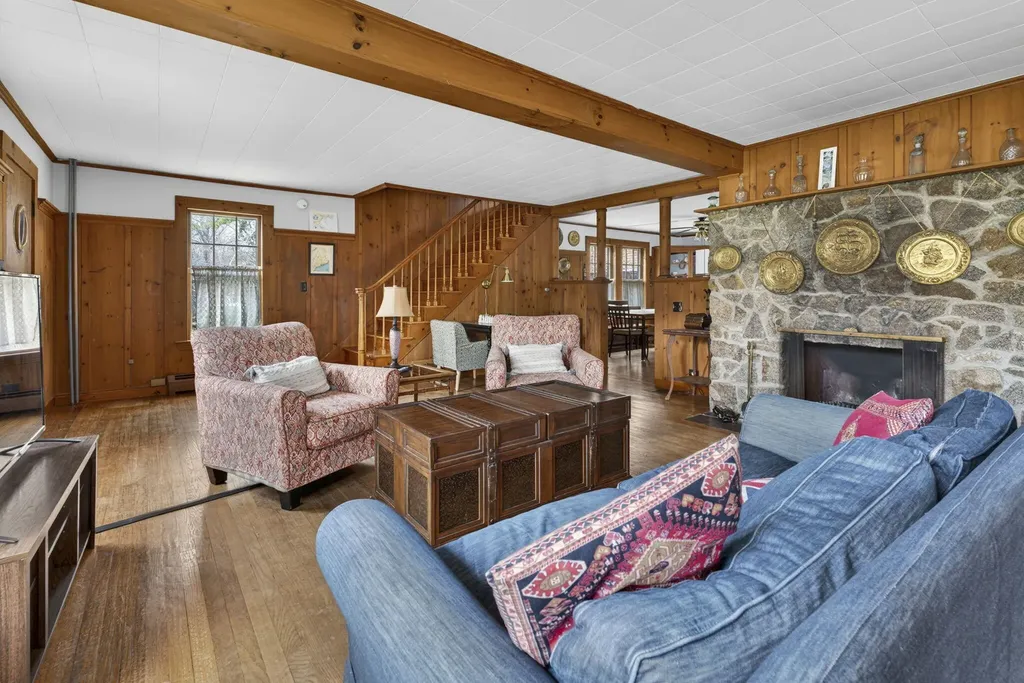 527 Pool Street Biddeford ME 04005