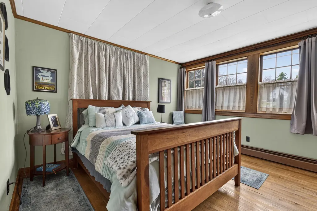 527 Pool Street Biddeford ME 04005