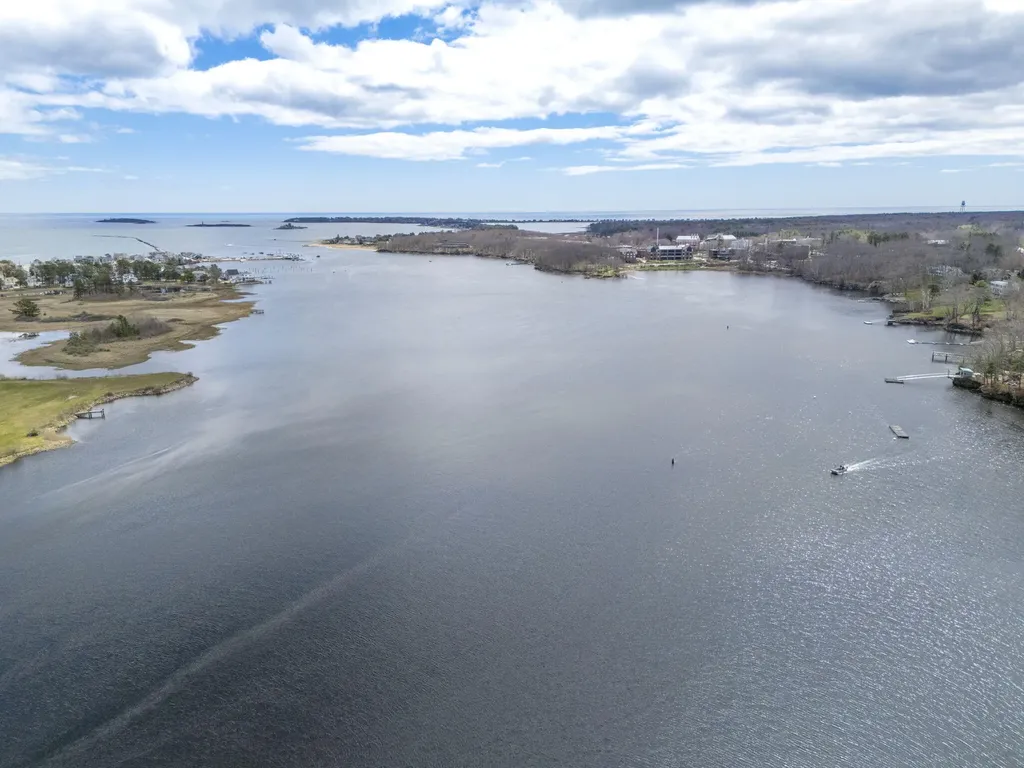 527 Pool Street Biddeford ME 04005