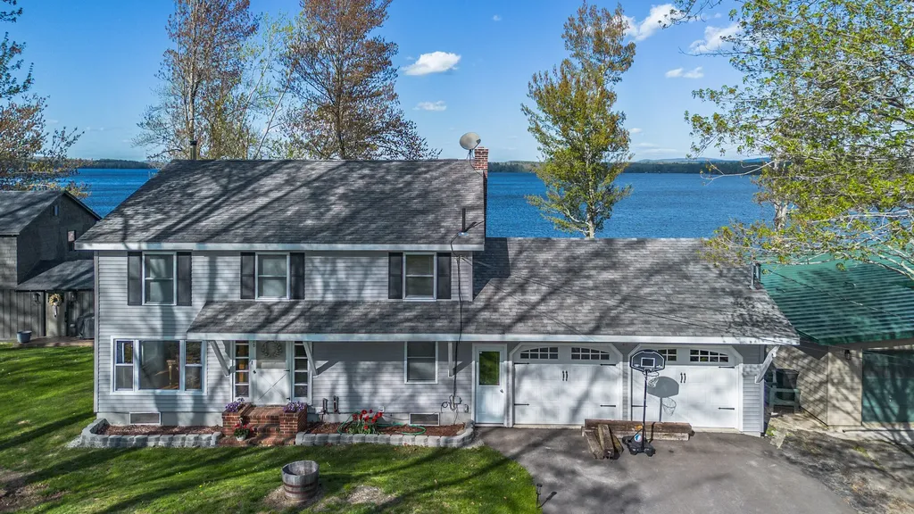 26 Lester Lane Burnham ME 04922