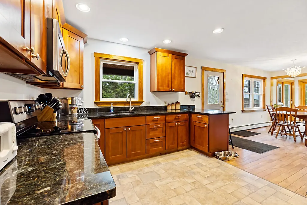 68 Diamond Drive Waterboro ME 04061