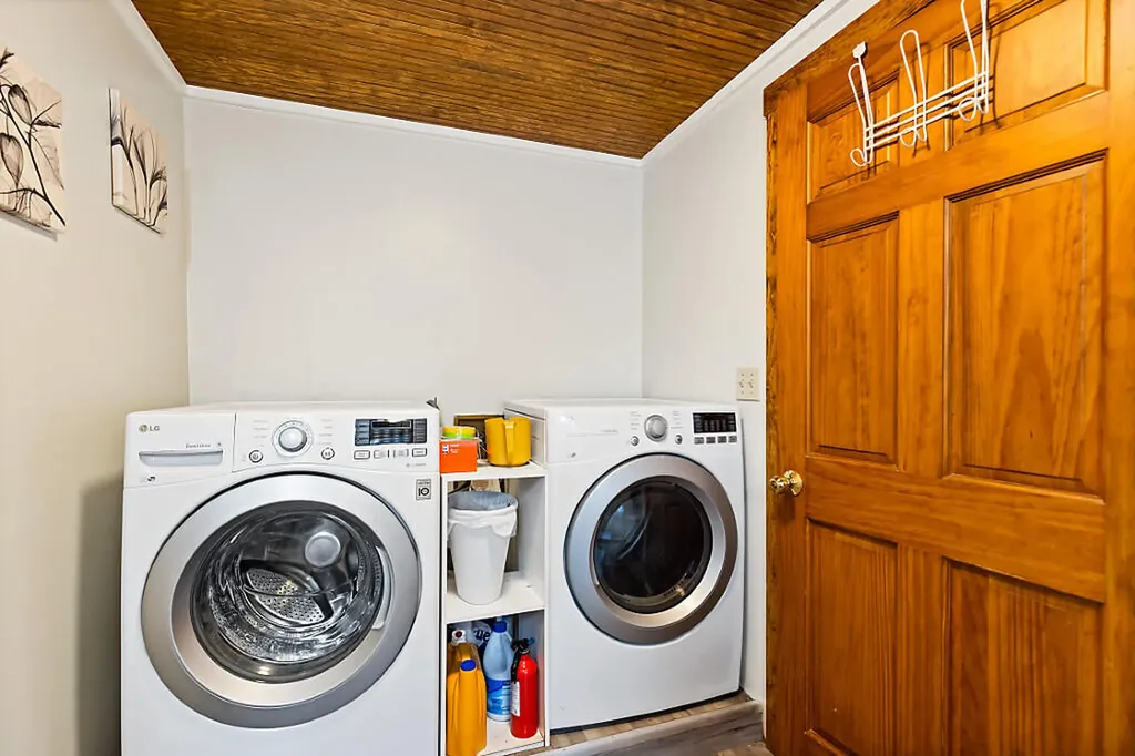 68 Diamond Drive Waterboro ME 04061