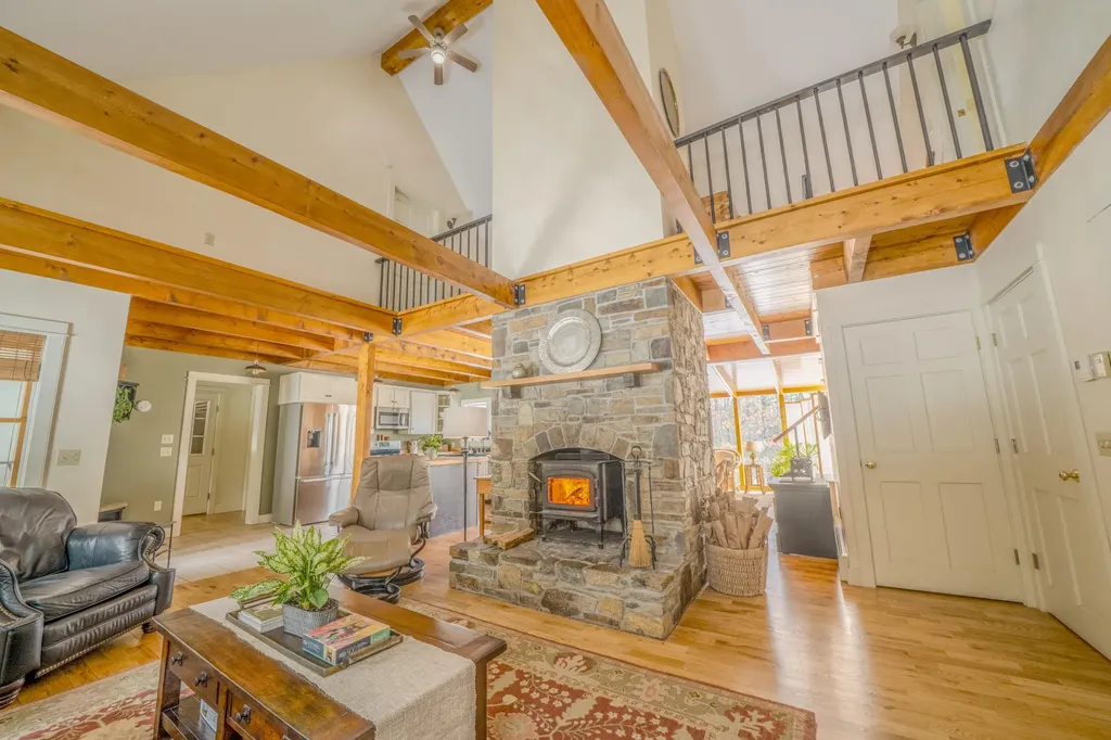 15 Castaway Drive Orland ME 04472