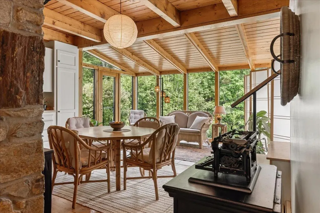15 Castaway Drive Orland ME 04472