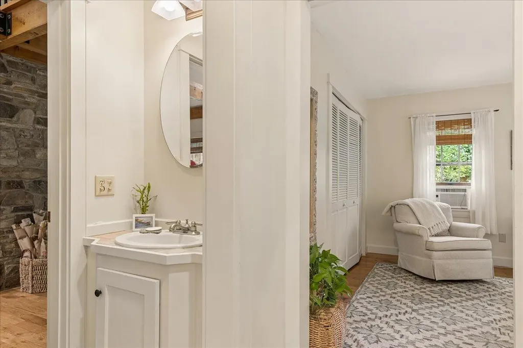 15 Castaway Drive Orland ME 04472