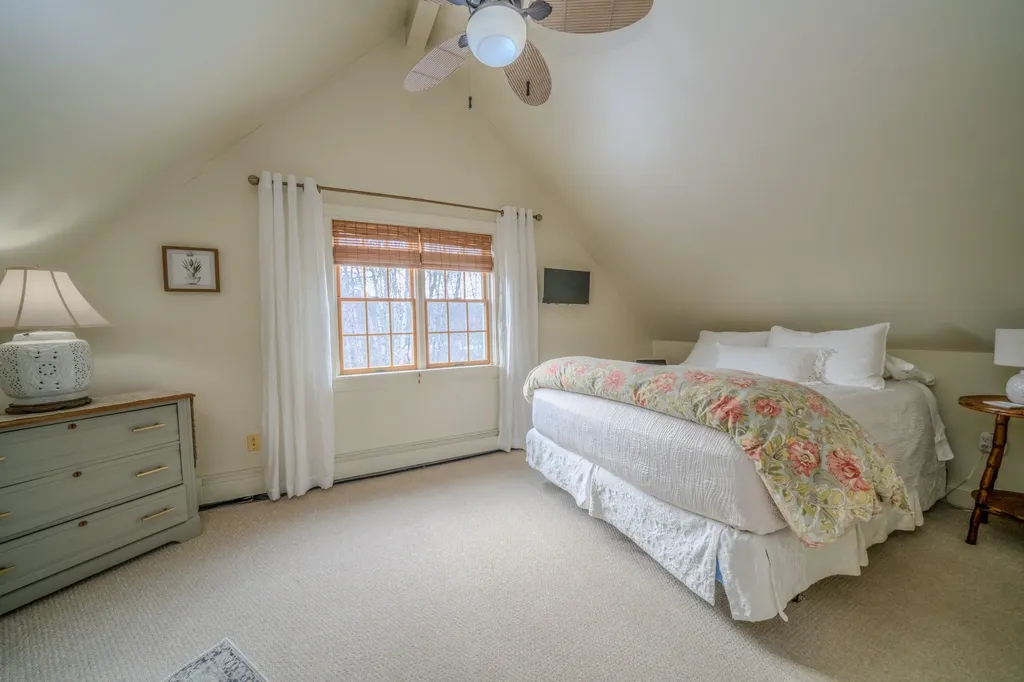 15 Castaway Drive Orland ME 04472