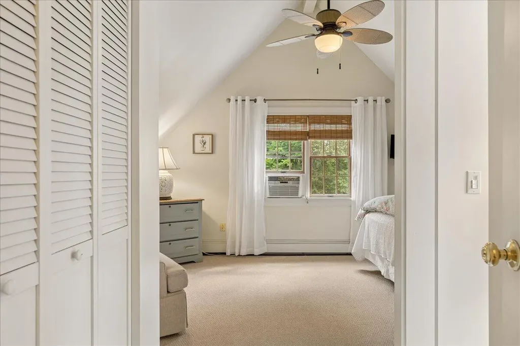15 Castaway Drive Orland ME 04472