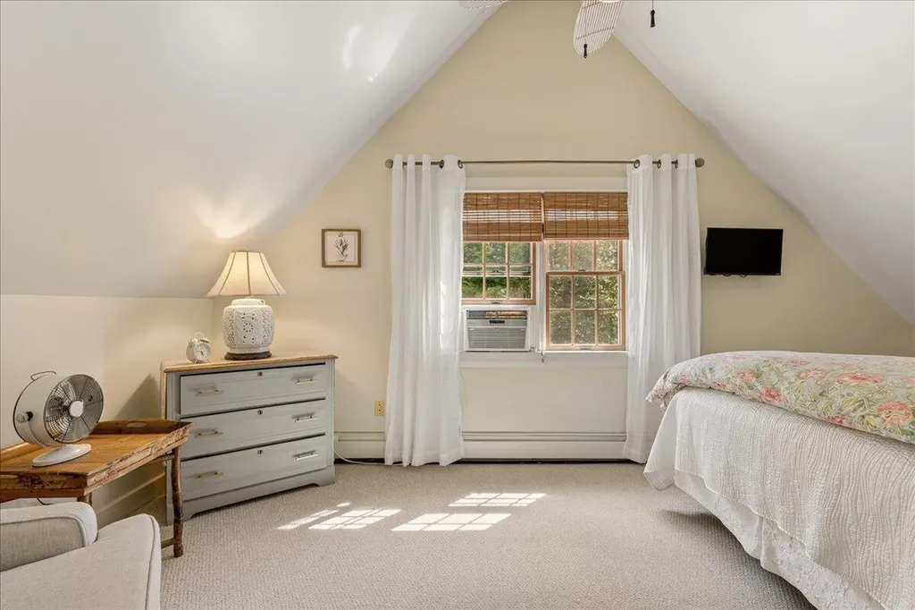 15 Castaway Drive Orland ME 04472