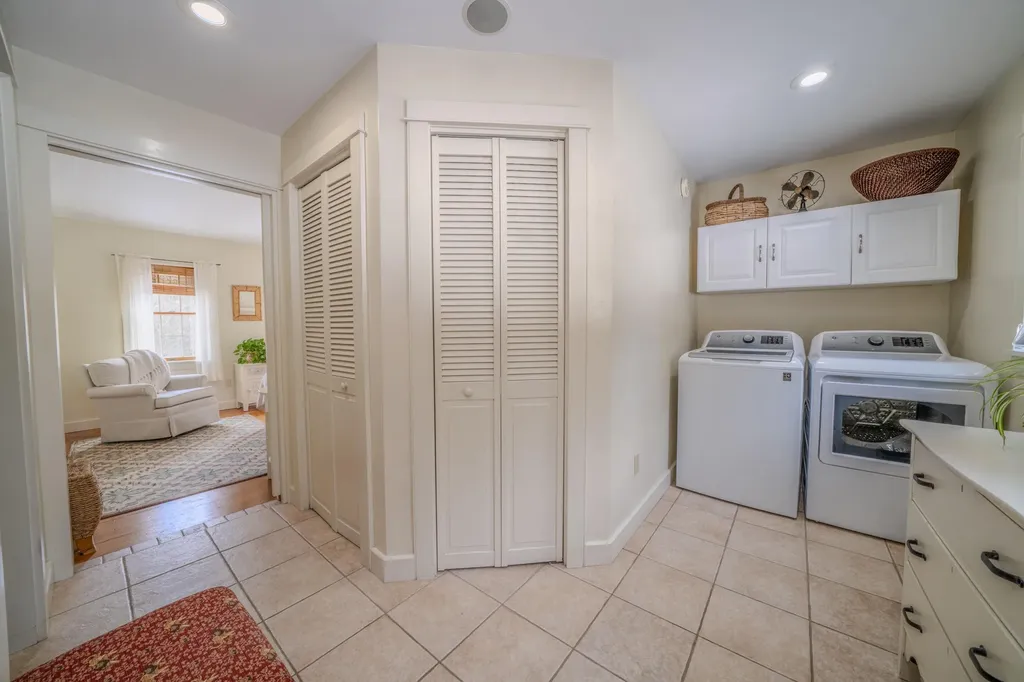 15 Castaway Drive Orland ME 04472
