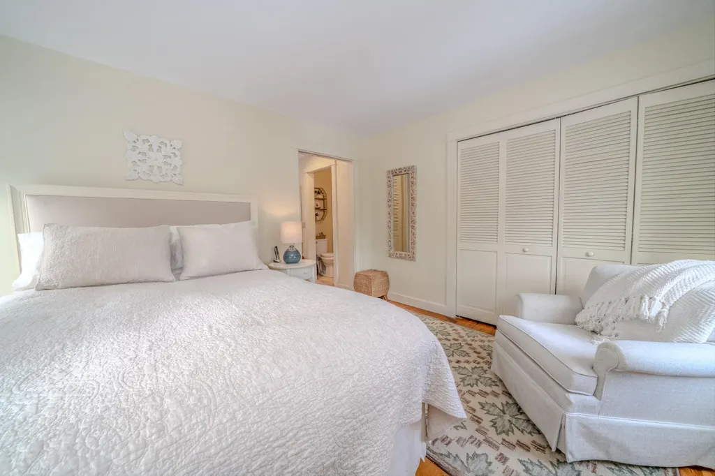 15 Castaway Drive Orland ME 04472