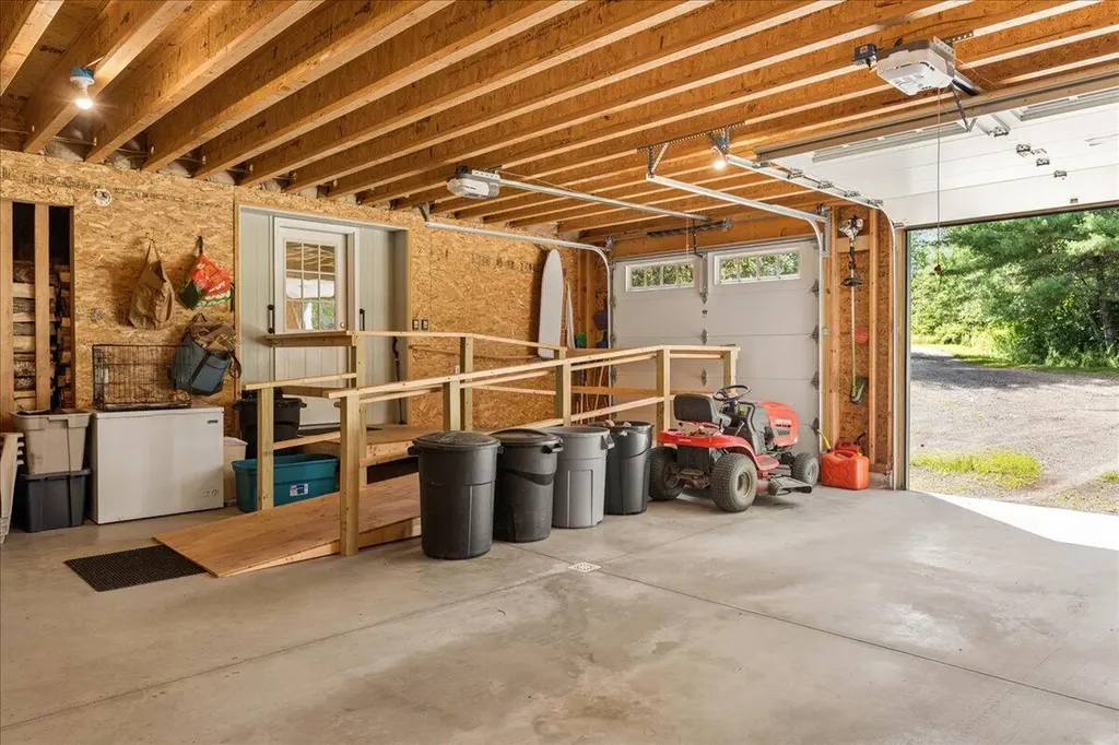 15 Castaway Drive Orland ME 04472