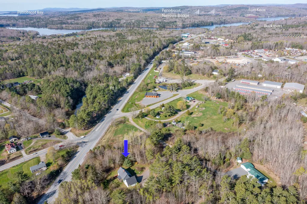 15 Castaway Drive Orland ME 04472