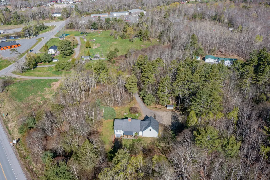 15 Castaway Drive Orland ME 04472