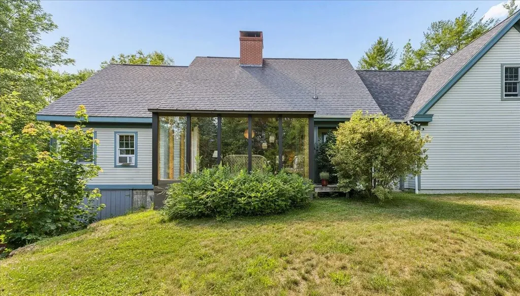 15 Castaway Drive Orland ME 04472