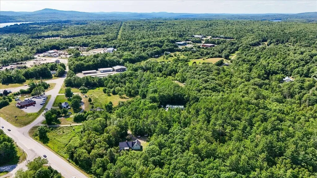 15 Castaway Drive Orland ME 04472