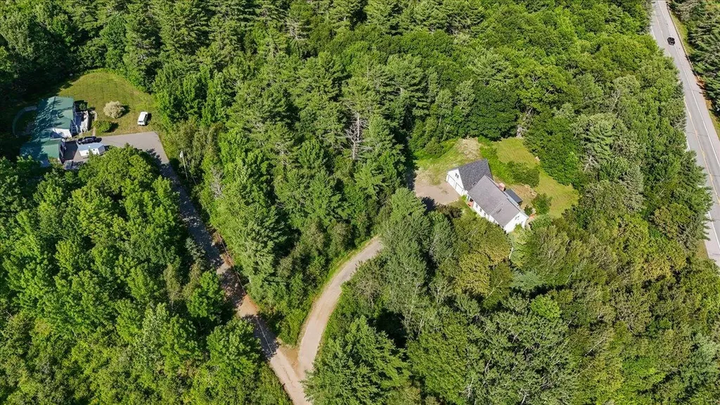 15 Castaway Drive Orland ME 04472