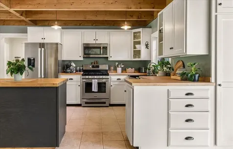 15 Castaway Drive Orland ME 04472