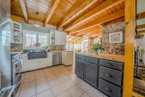15 Castaway Drive Orland ME 04472