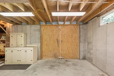 15 Castaway Drive Orland ME 04472