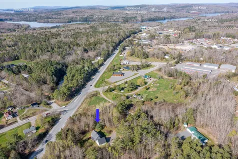 15 Castaway Drive Orland ME 04472