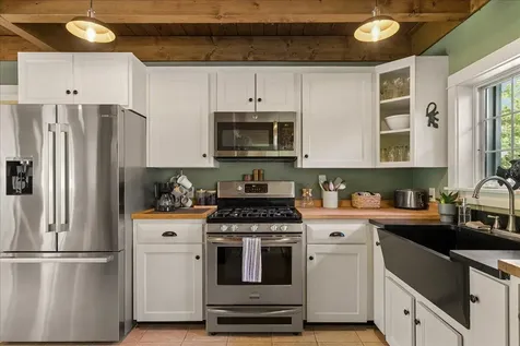 15 Castaway Drive Orland ME 04472