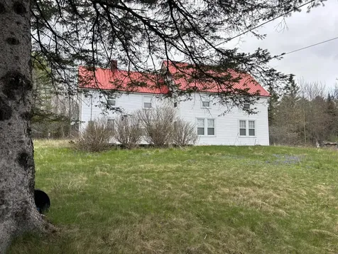 522 Water Street Guilford ME 04443