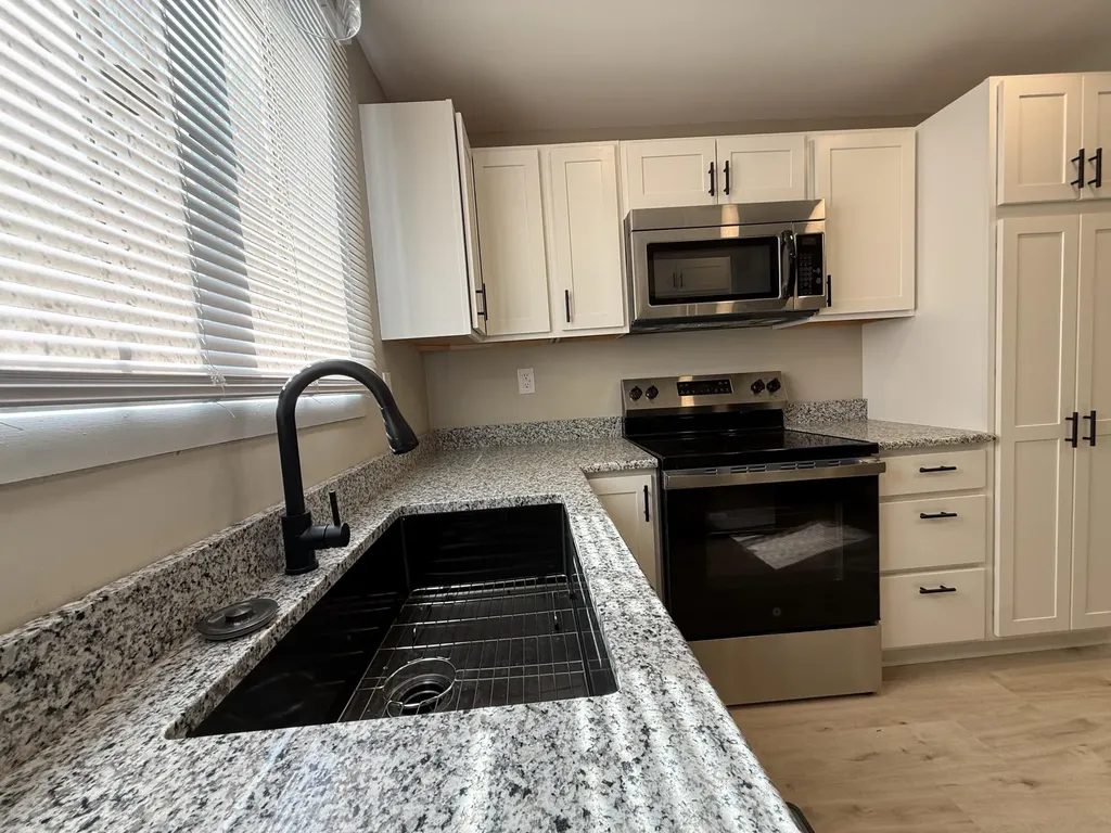 11 Houston Lane Brewer ME 04412