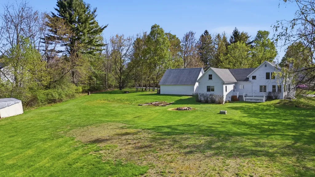 560 W Auburn Road Auburn ME 04210