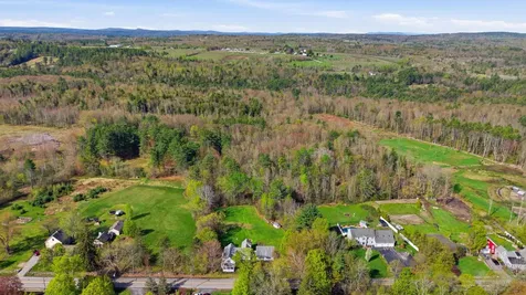 560 W Auburn Road Auburn ME 04210