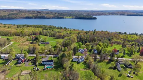 560 W Auburn Road Auburn ME 04210