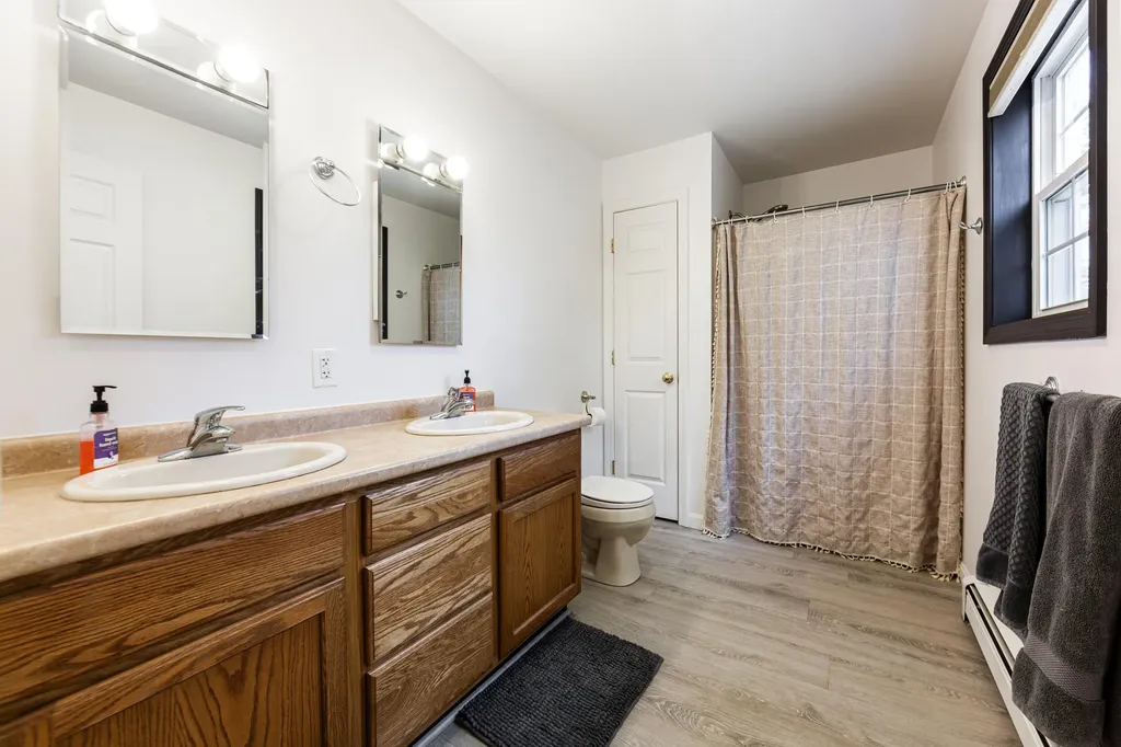 25 Kennel Brook Drive Lamoine ME 04605