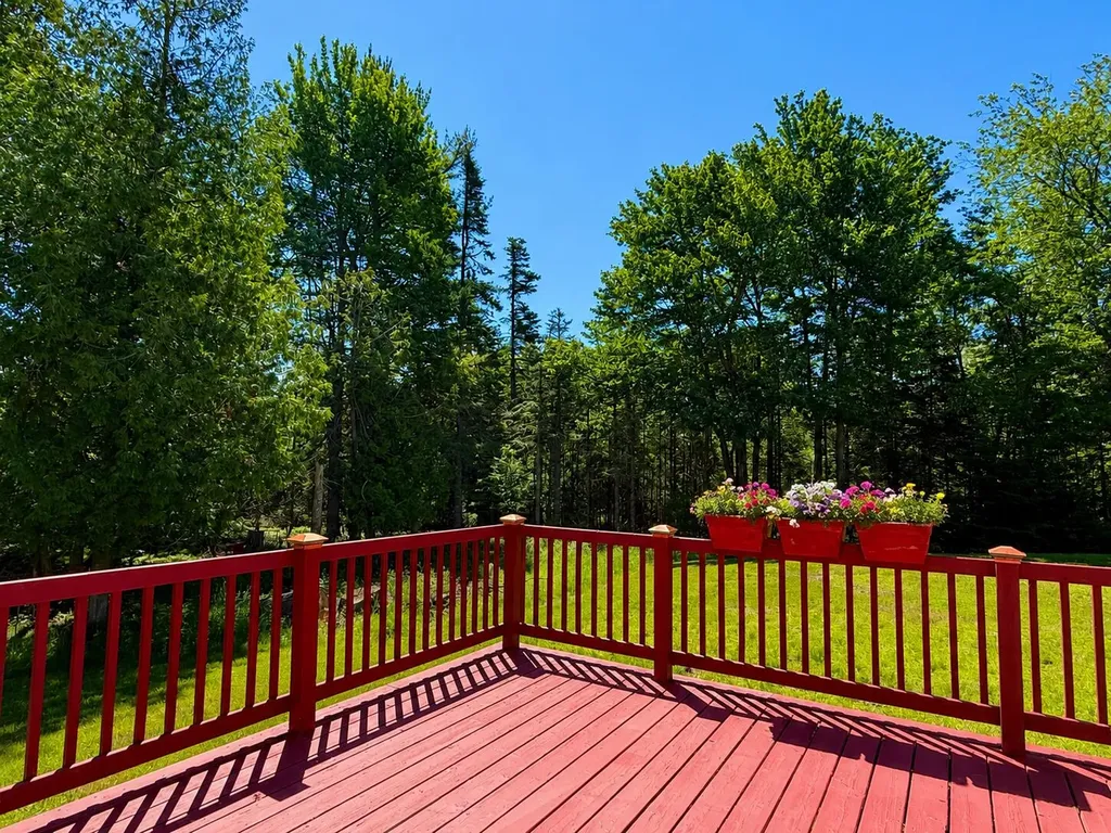 25 Kennel Brook Drive Lamoine ME 04605