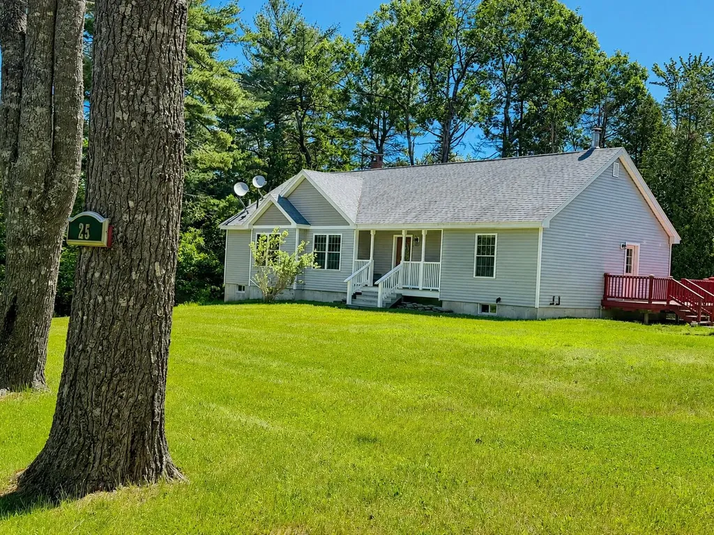 25 Kennel Brook Drive Lamoine ME 04605