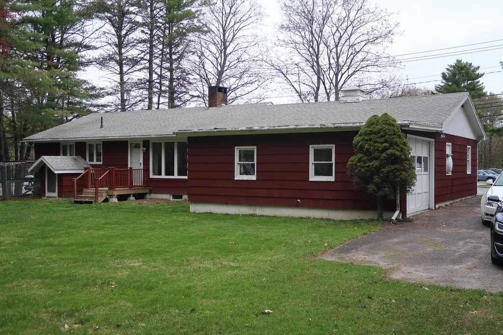 224 Eastern Avenue Augusta ME 04330