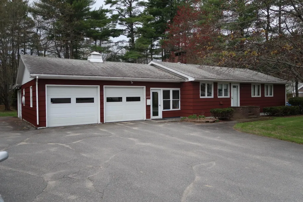 224 Eastern Avenue Augusta ME 04330