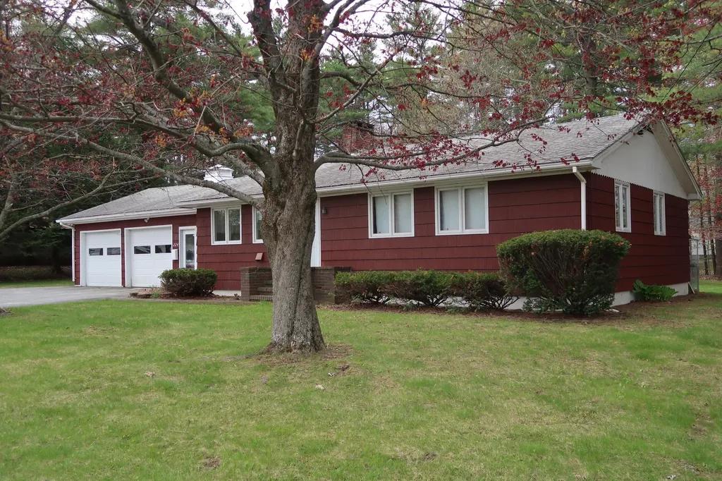 224 Eastern Avenue Augusta ME 04330