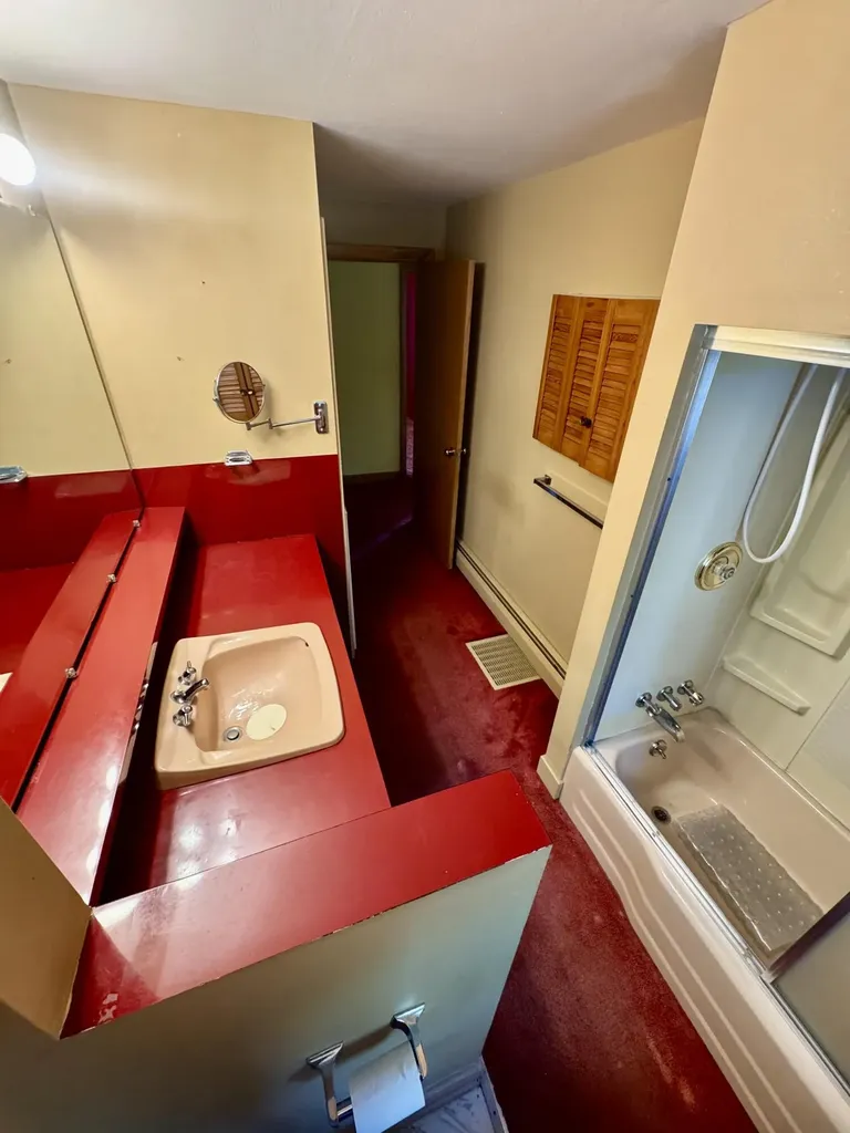 224 Eastern Avenue Augusta ME 04330